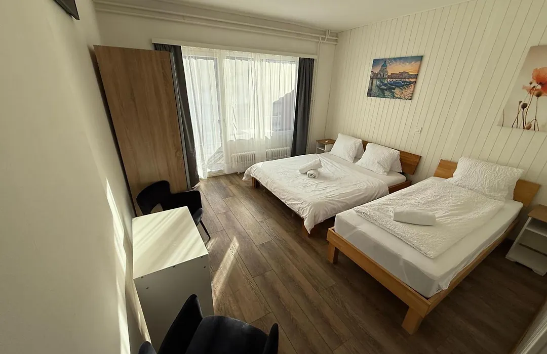 Hotel Christina-1